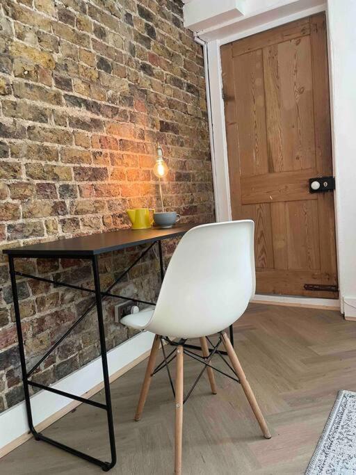 Beautiful London Victorian House, Sleeps 12 Villa Bagian luar foto